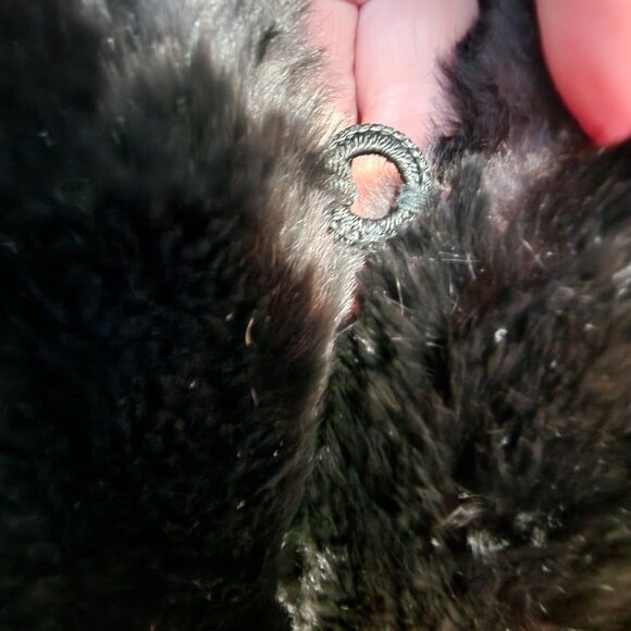 Vintage Black Fur? Coat With Embroidered Satin Lining & Hook Closures - Picture 5 of 7
